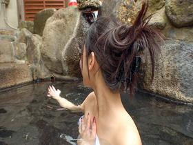 美白美肌クビレボディ巨乳ドスケベ混浴温泉　サンプル画像15